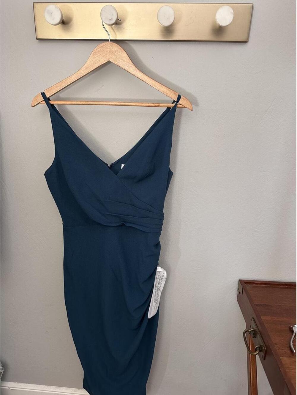 Dress The Population Women's Blue and Navy Dress